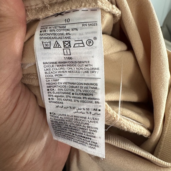 Old Navy Cream Maternity Pants size 10 - Picture 6 of 6